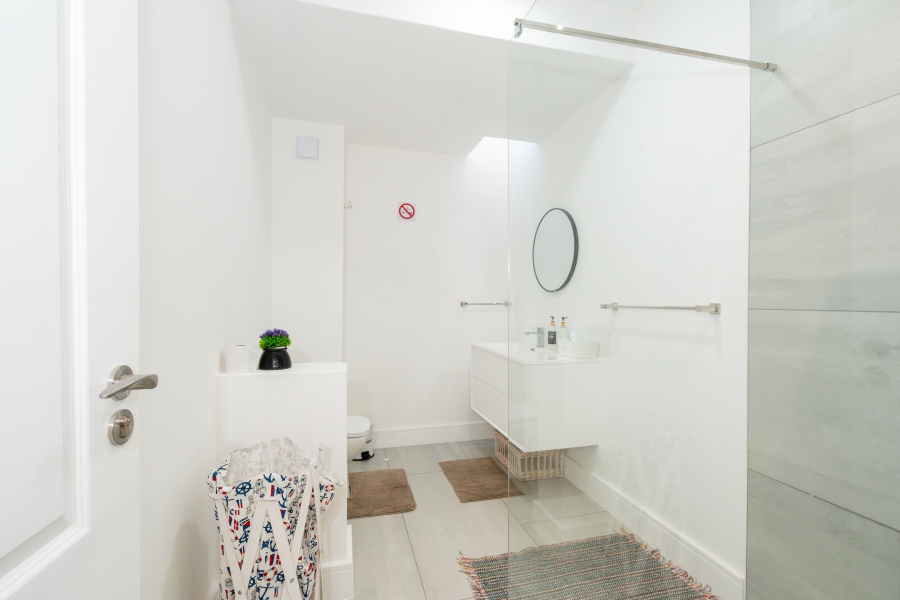 5 Bedroom Property for Sale in Paradise Beach Western Cape